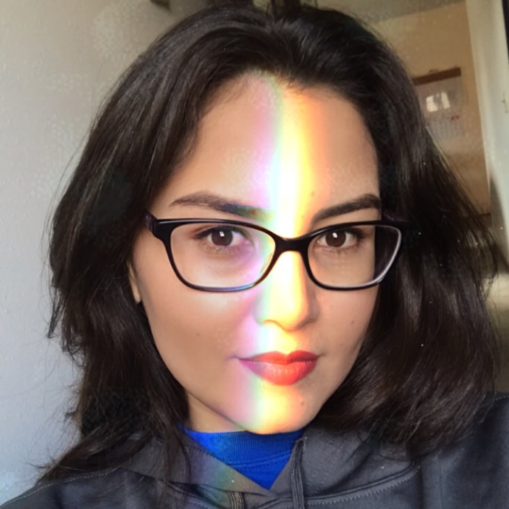 Meet your Posher, Nelofar